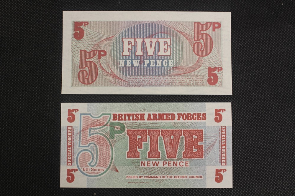 British Armed Forces 5 Pence Uncirculated - 1 Note