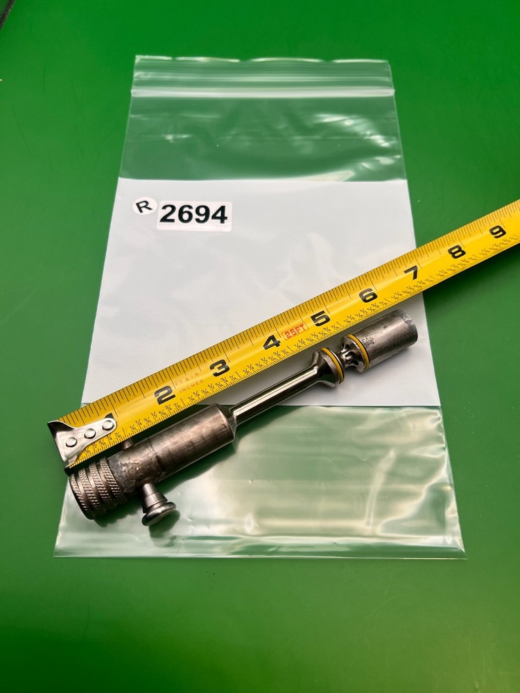 Autococker Bolt