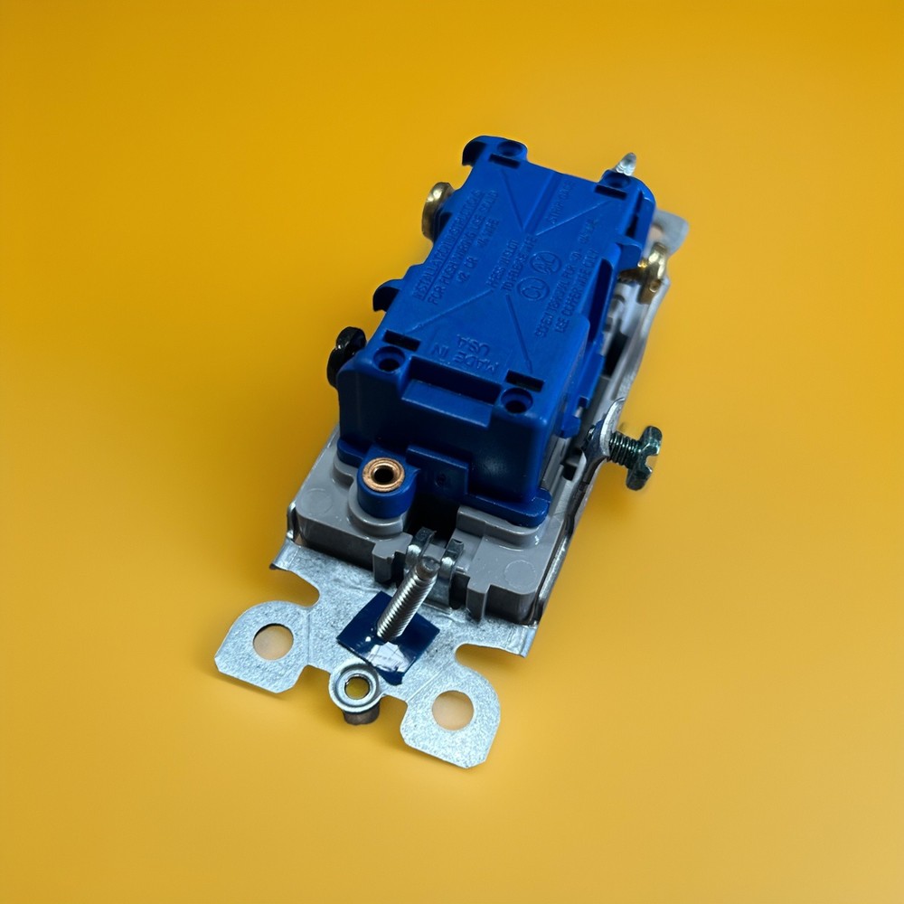 🔥Cooper DD-6503GY Single-Pole Toggle Switch, Gray, 15A ~ 10 Units