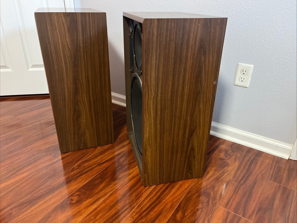 RARE! Sansui SP-5000A Speakers in Nice Condition Pair
