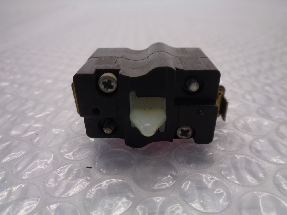 REES R-A CONTACT BLOCK UNMP