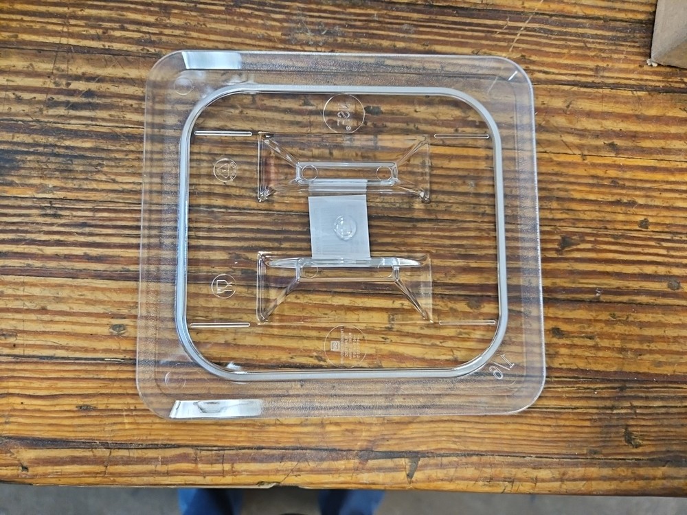 Thundergroup PLPA7160C 1/6 Pan Lid Solid Plastic