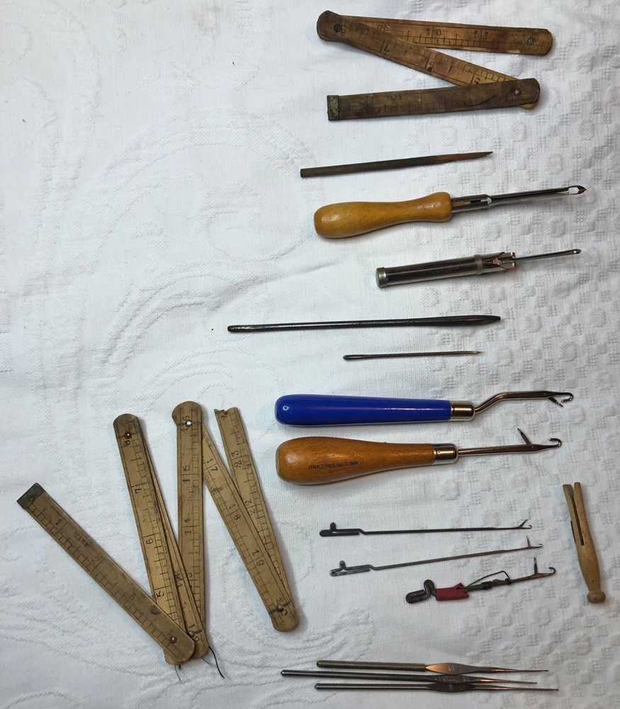 Collection of LATCH HOOKS tiny CROCHET tools LARGE NEEDLES
