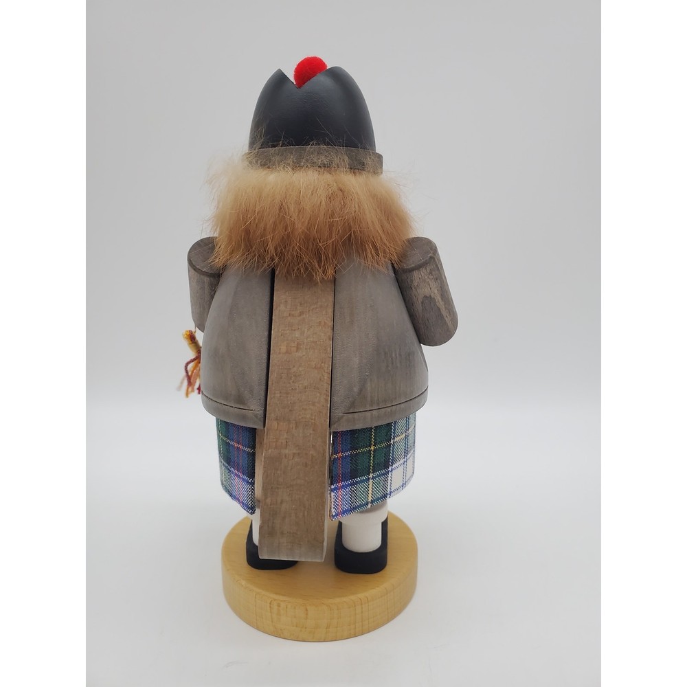 Steinbach Erzgebirgische Scottish Bagpipe Player Nutcracker