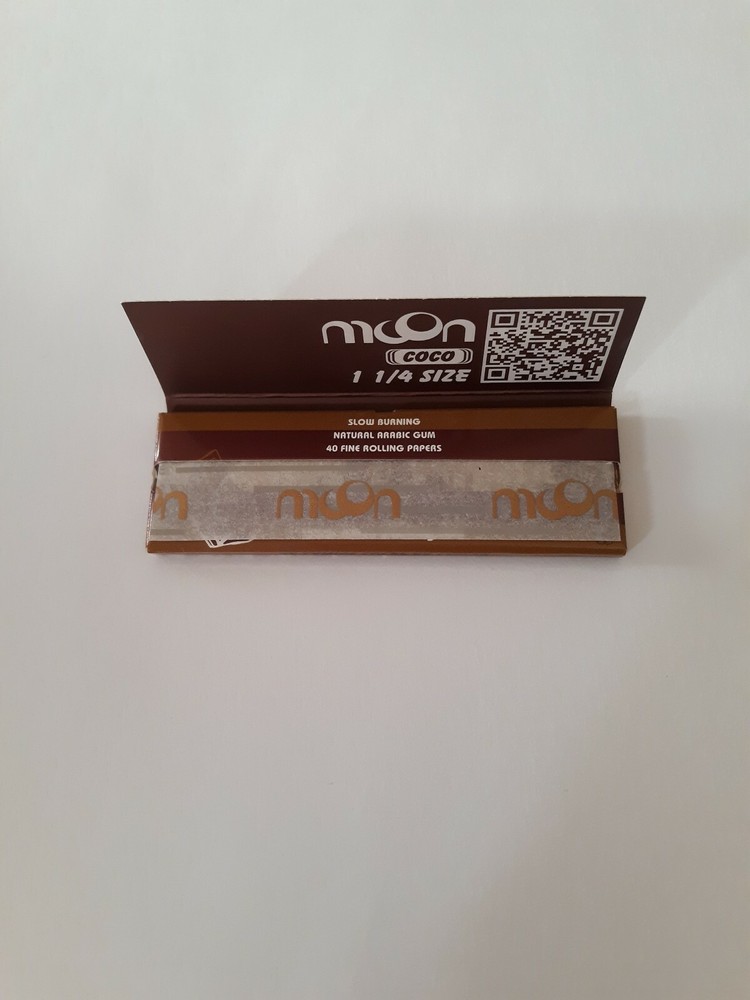 Chocolate Flavored Hemp Rolling Papers One Pack Moon