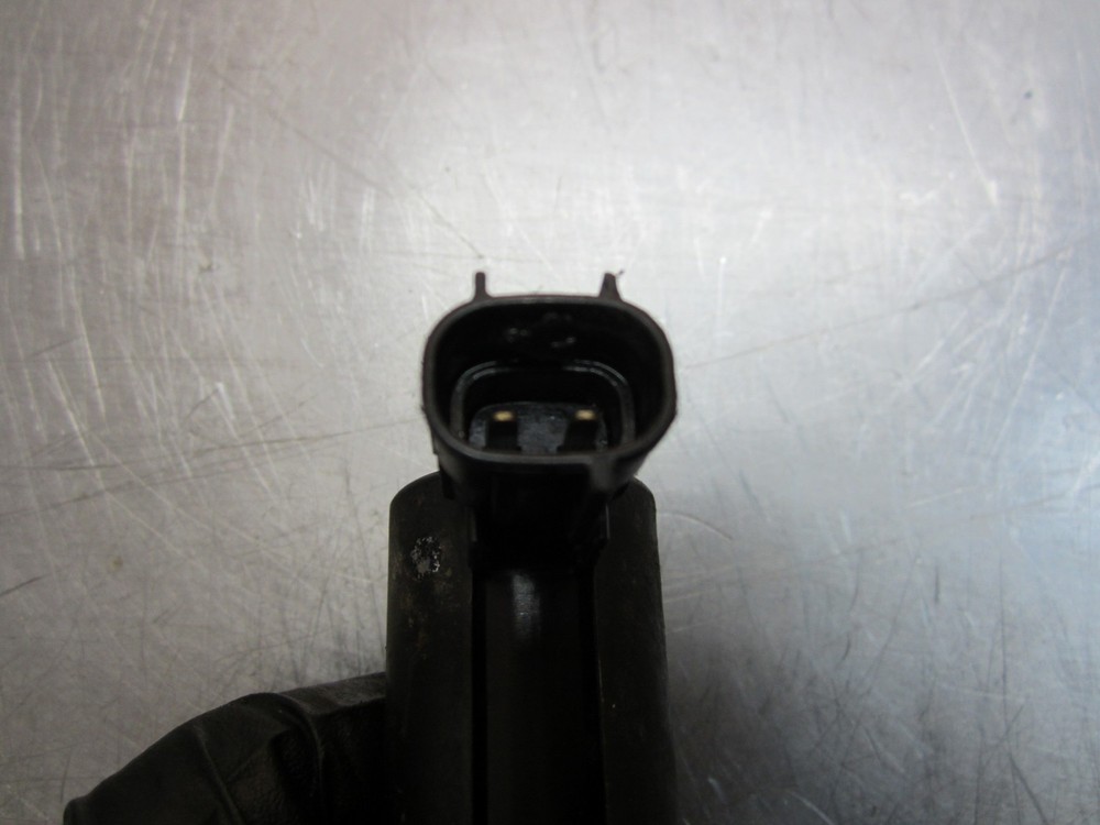 Left Variable Valve Timing Solenoid From 2005 SUBARU OUTBACK 2.5