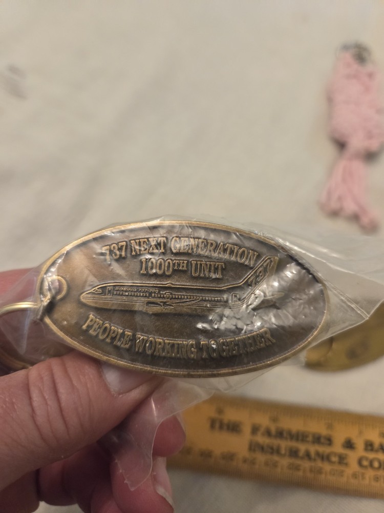 Pair Boeing 737 Keychain Keyring Roll Out 700 1996 Next Generation 1000th 2001