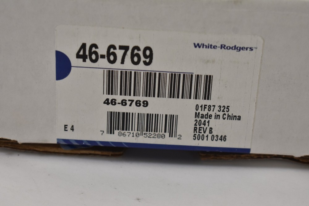 Emerson White Rodgers Digital Thermostat 46-6769 Programmable White Unit