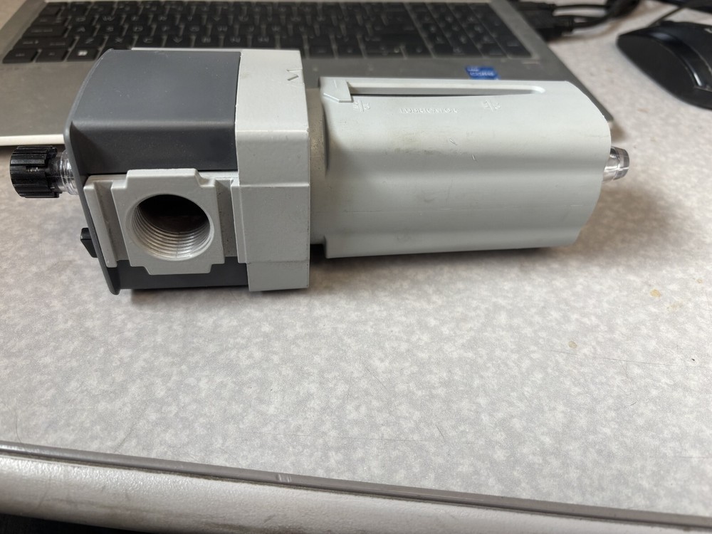 Parker P33LA96LGNN Lubricator