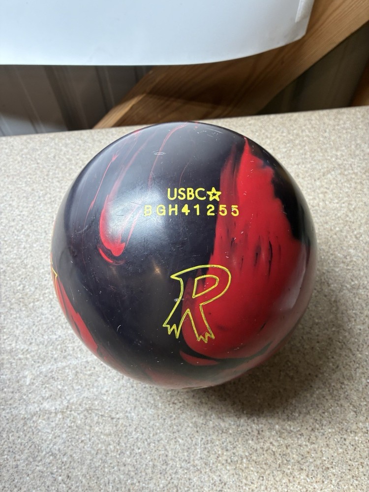 Radical Bowling Ball Yeti Unleashed Red Black Right Hand Second Drill