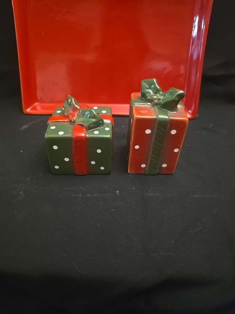 Pre-Owned Kirklands Holly Collection Ceramic Santa Hostess Set