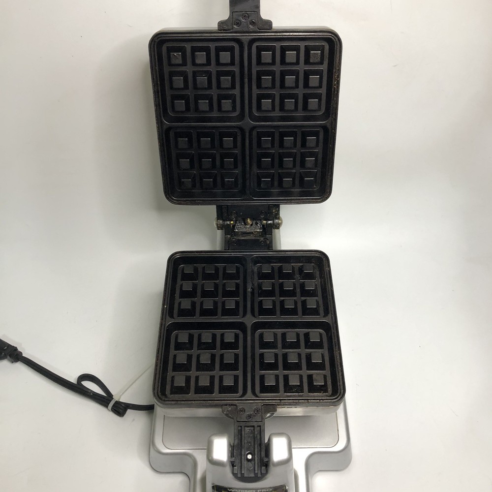 WARING PRO WMS200 ~ Professional Thick Belgian Waffle Maker. Tested And Working