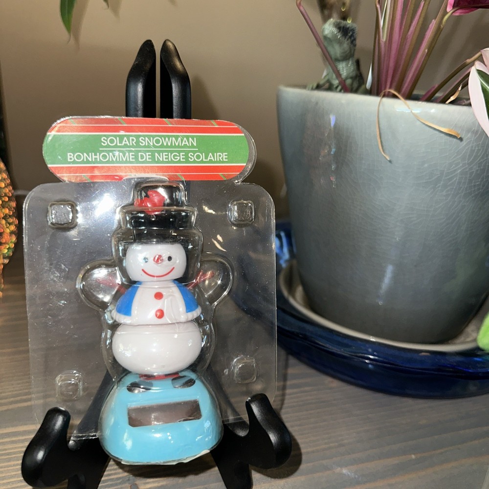 New Solar-Powered Dancing Snowman