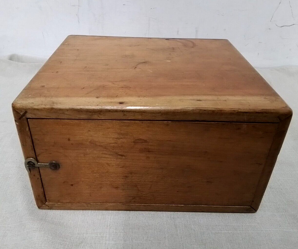 Vintage Weston's Direct Reading Volt-Meter Voltmeter Untested