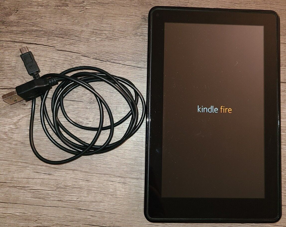 Amazon Kindle Fire tablet 1st gen - TESTED! Ready to be registered (D01400)