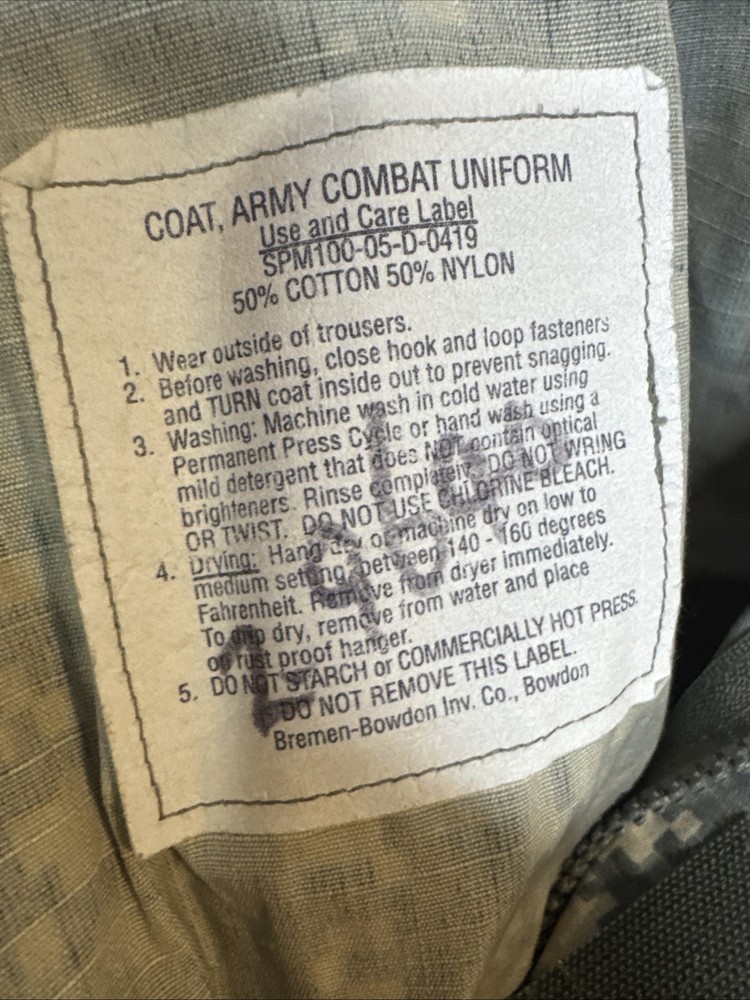Medium Regular - Army Combat Uniform ACU Combat Top Coat UCP B804