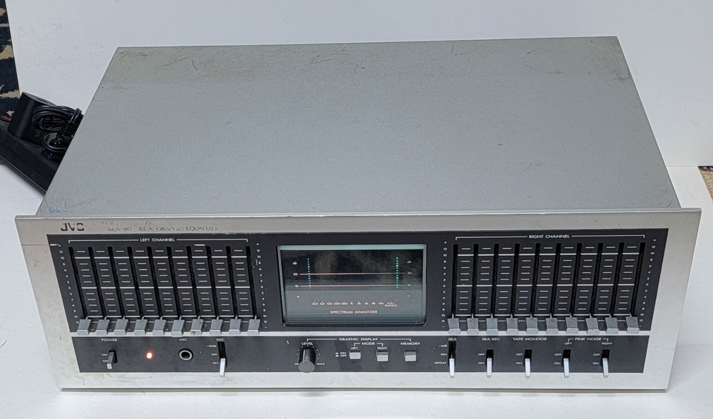 JVC SEA-80 Multi-Voltage Stereo Graphic Equalizer Powers On AS IS Untested