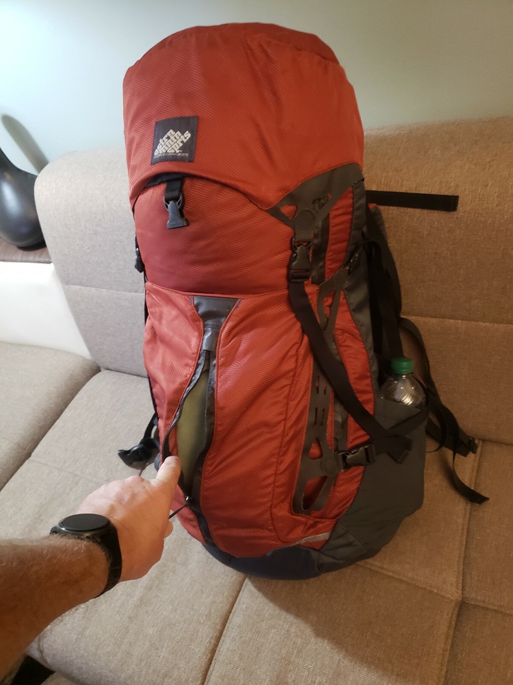 EMS EASTERN MOUNTAIN SPORTS High-Quality Internal Frame Backpack