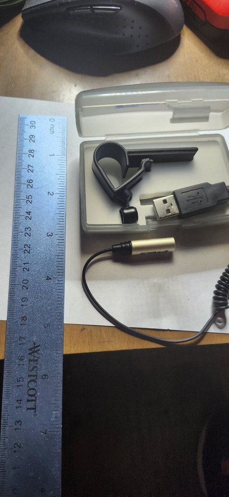 TARGUS NOTEBOOK USB LIGHT PINS ONTO LAPTOP FOR MOBILE COMPUTING! Vintage