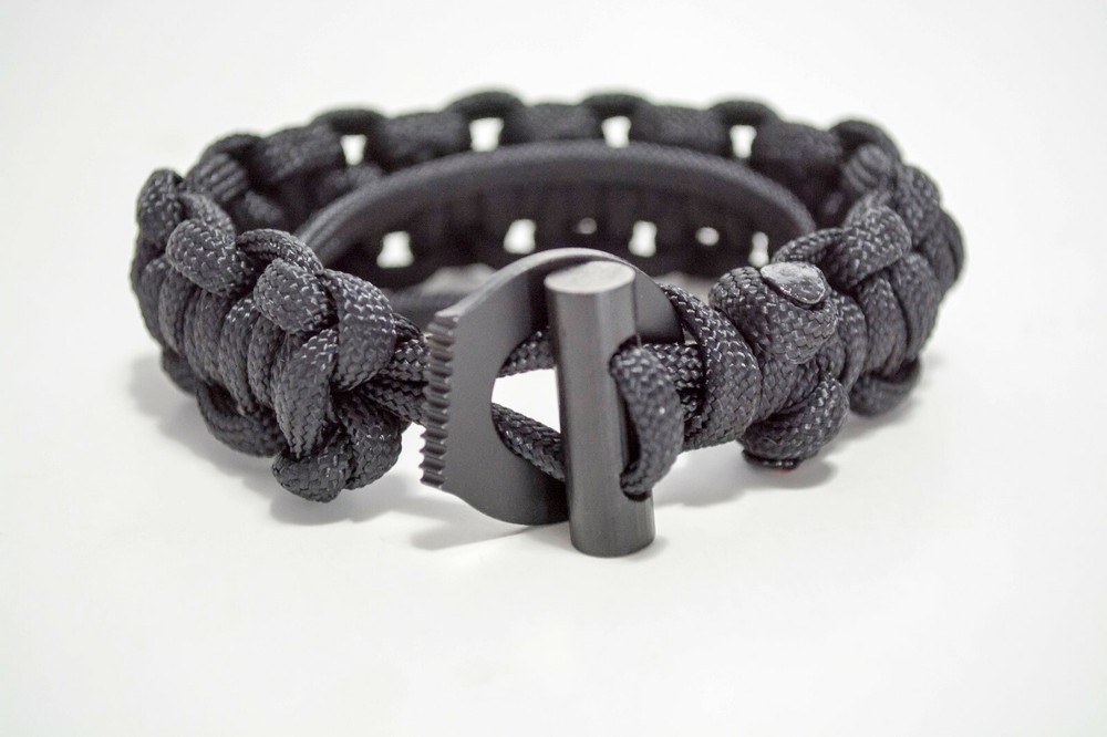 Fire Starter Bracelet Black 550 Fish n' Fire Paracord Adjustable & EZ Deploy!!