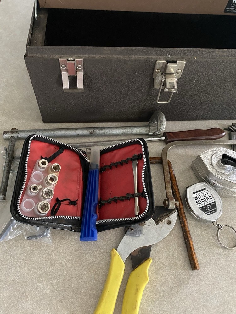 Vintage Kennedy Machinist Tool Box & Tools