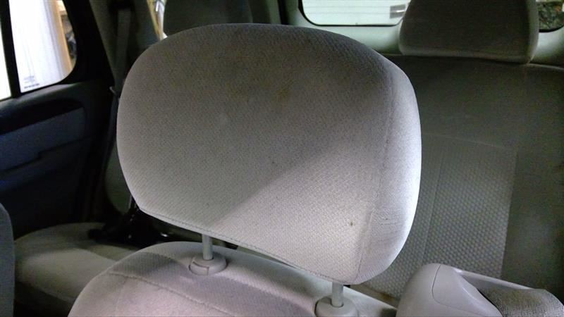 ENVOY     2009 Headrest 331494