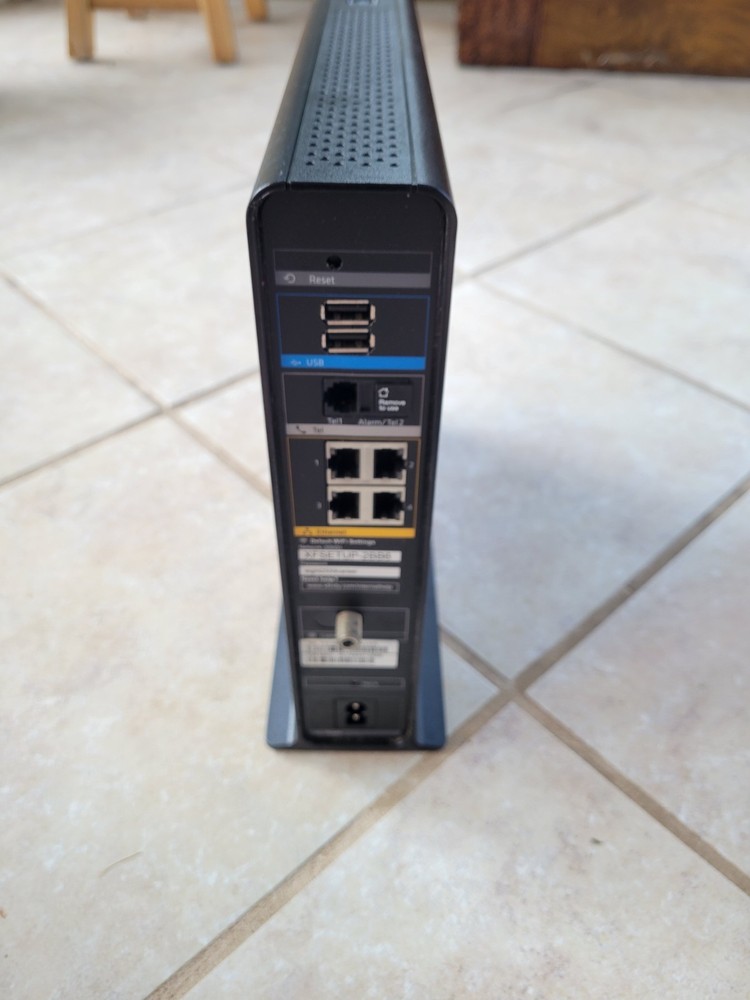 Xfinity ARRIS TG1682G