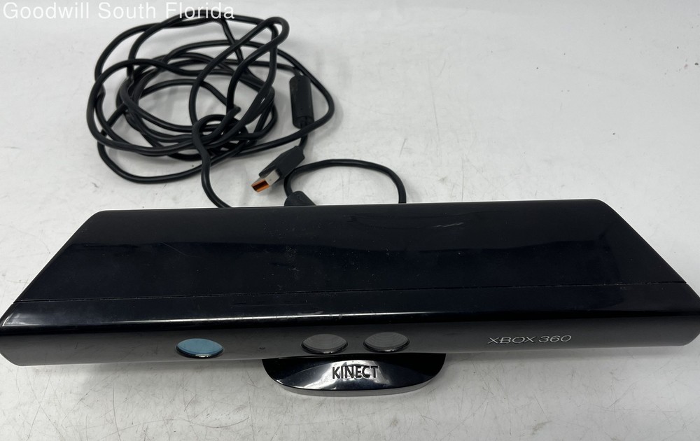 Microsoft 1414 Black Kinect Motion Sensor For Xbox 360 Not Tested