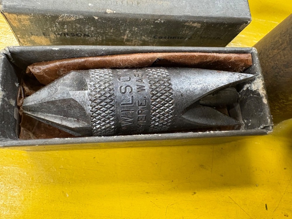 Display box Wilson Tools Gages Accurate Uniform Handload Ammo Vintage reloading