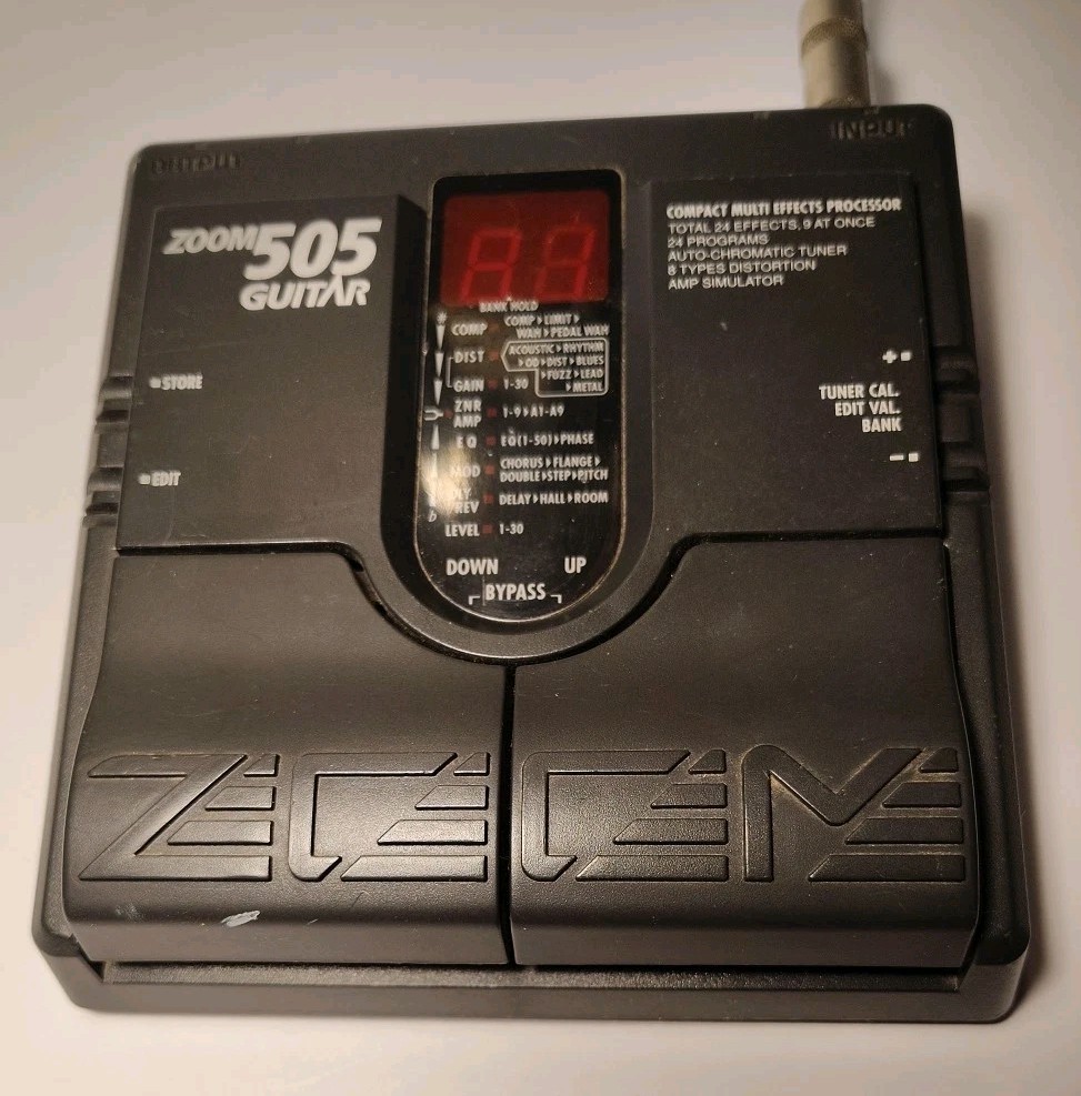 Zoom 505 World's First Multi Effects System In A Compact Pedal Tested & Working