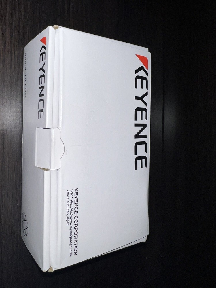 KEYENCE LR-TB2000C Detection Laser Sensor