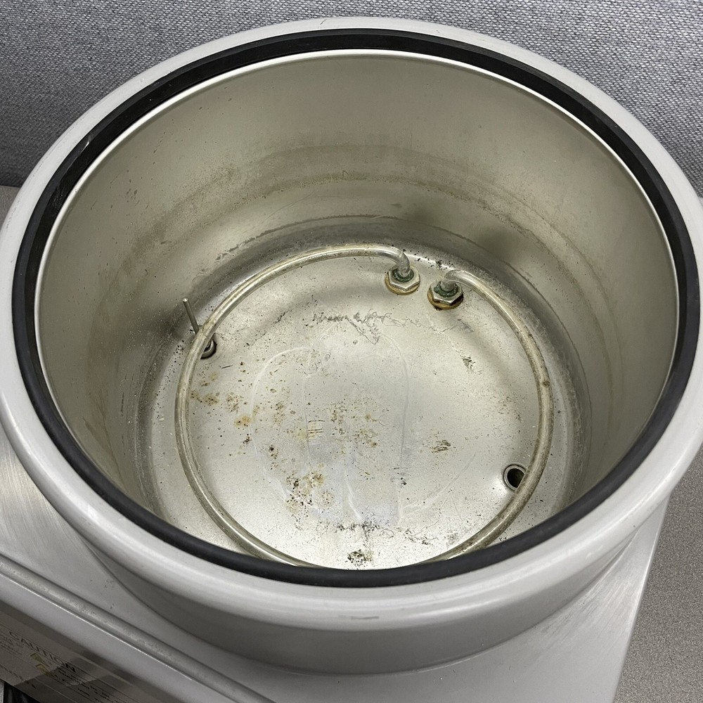 Yamato BM400 Water Bath.