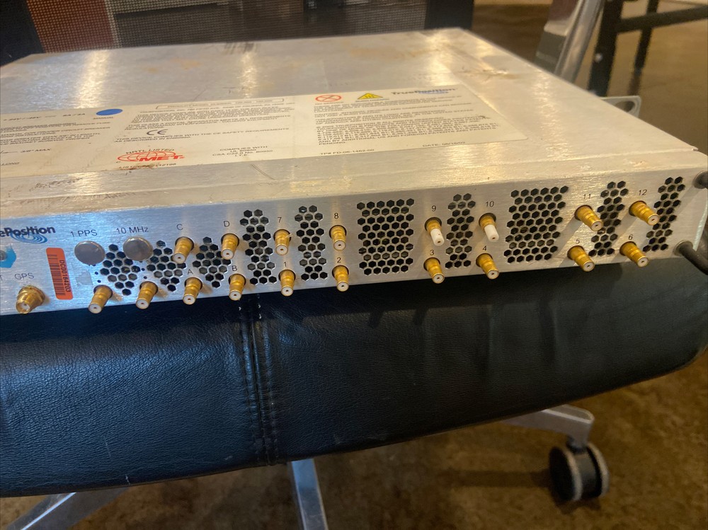 TruePosition 100000-100009 GPS Locator 10MHz Reference