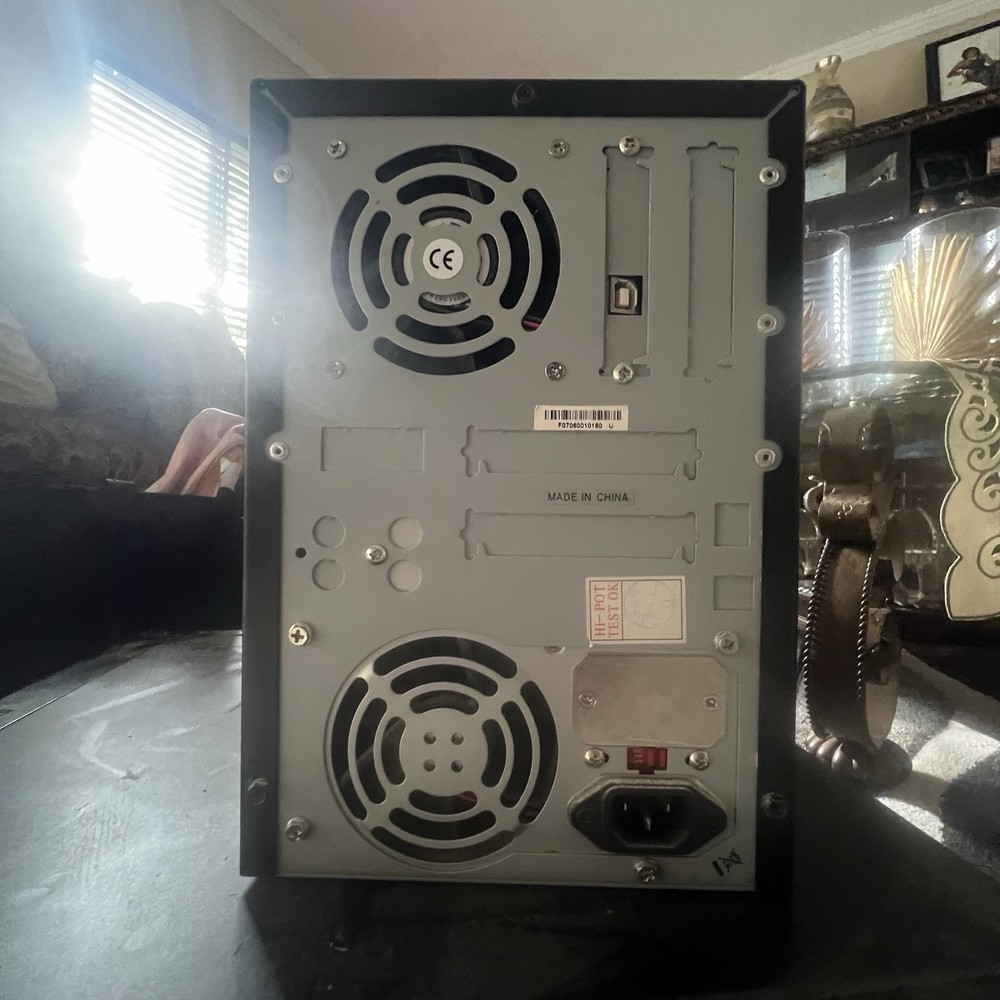 Aleratec 1:3 DVD-CD Player (without Power Cord)
