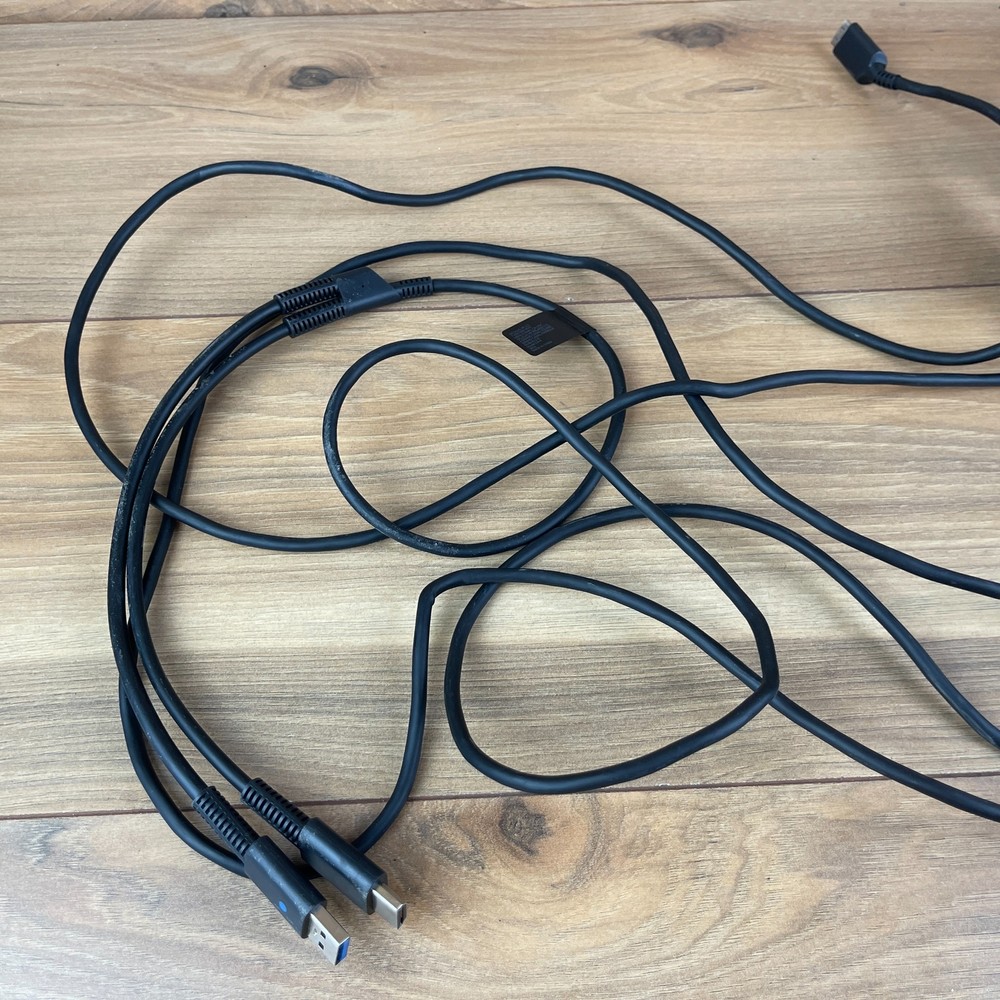 Oculus Black Built-in Microphone PC-Powered VR Gaming Headset with Controller