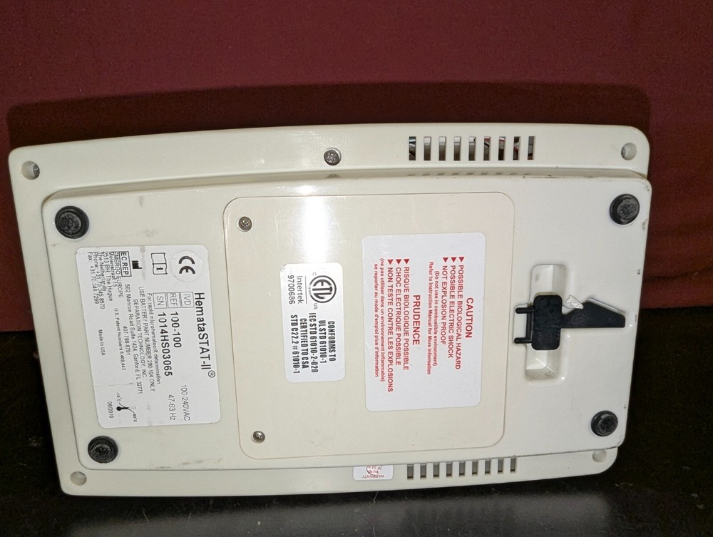 Seperation Technology STI HemataSTAT-II 100-100 Microhematocrit System Microfuge
