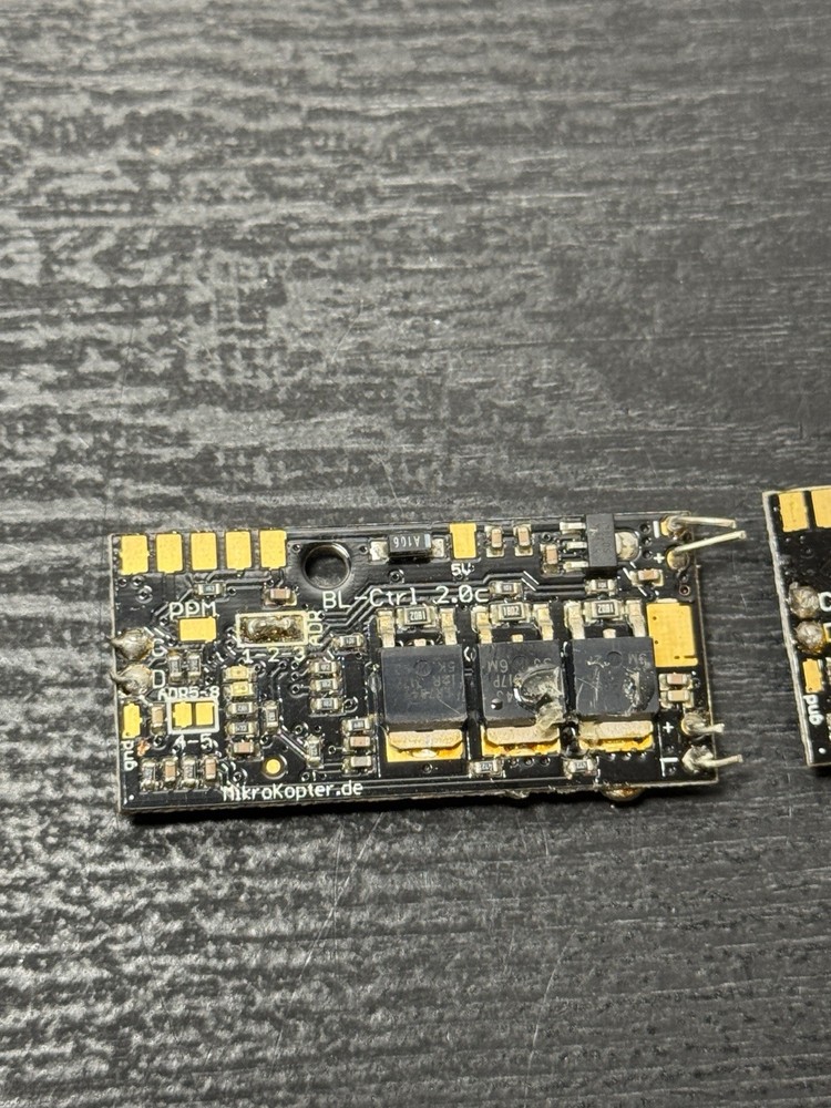 2 - BL-Ctrl V2.0 Mikrocopter Brushless Speed controllers ( Quantity 2)