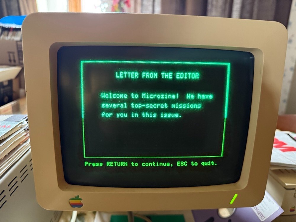 Apple 5.25 Software - MICROZINE NO. 17 by Scholastic PLUS Math Blaster Plus