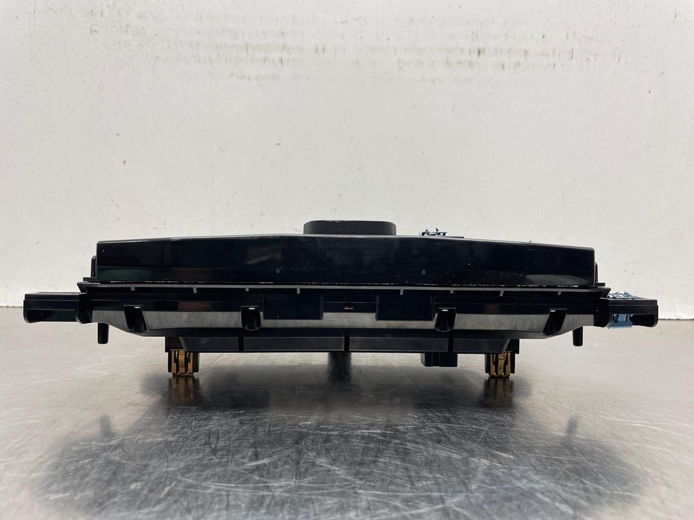 2019 Cadillac XT4 Information Display Screen Radio Control Panel OEM 84572680
