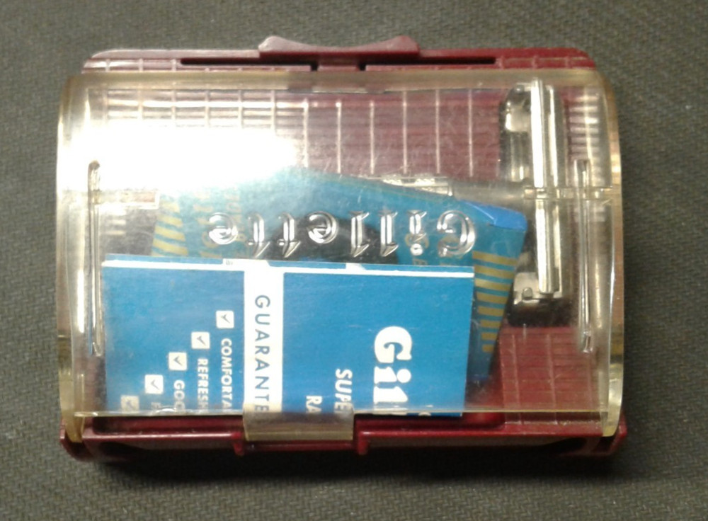 Gillette Red Tip Razor, B 4 Date Code, nice