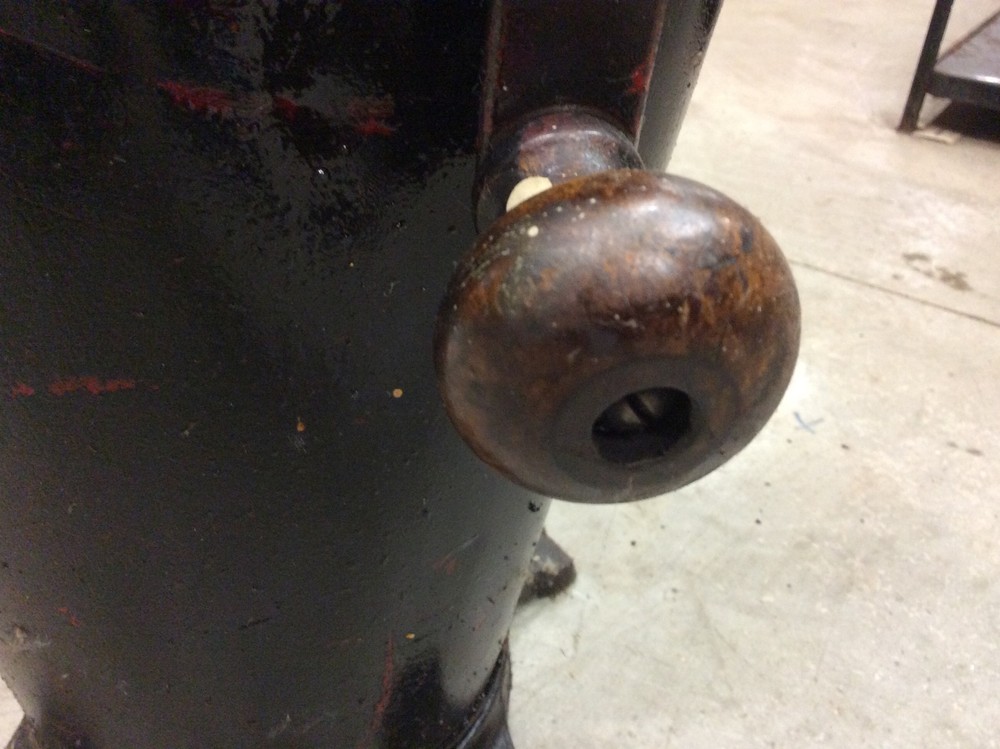 Vintage Shell Volume Grease Pump.