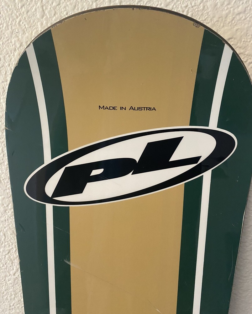 Vintage Austria Made PL Private Label 149 cm Snowboard