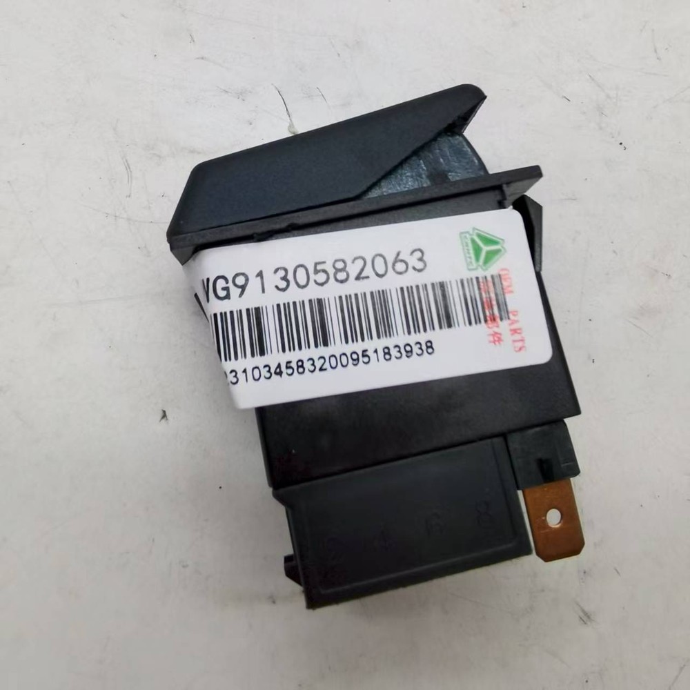 2PCS HOWO Reversing horn switch WG9130582063