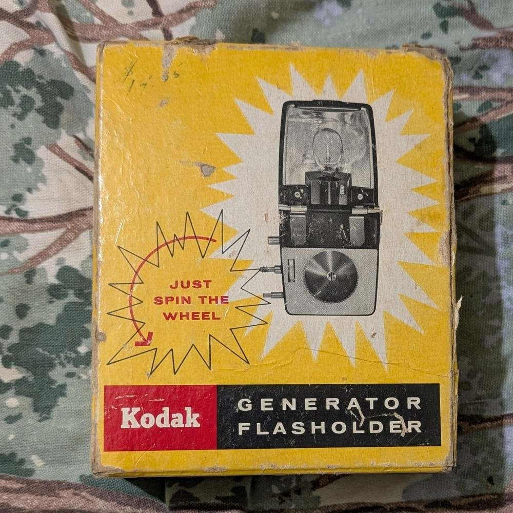 Vintage Kodak Generator Flasholder Type 2 #772, Untested
