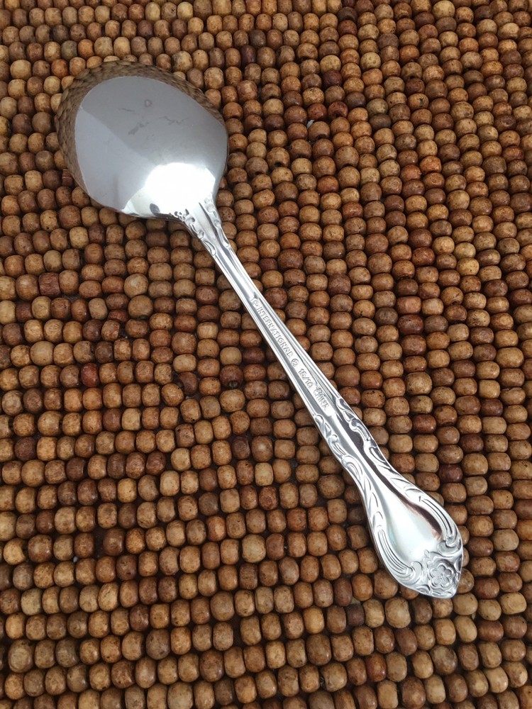 International 18/10 Stainless Rose Scrolls QUEENS FANCY Teaspoon 6”