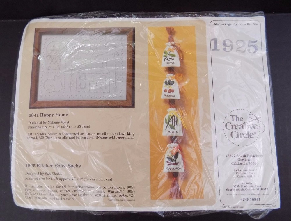 The Creative Circle "Kitchen Spice Sacks"  #1925 Crewel Embroidery Kit - NEW
