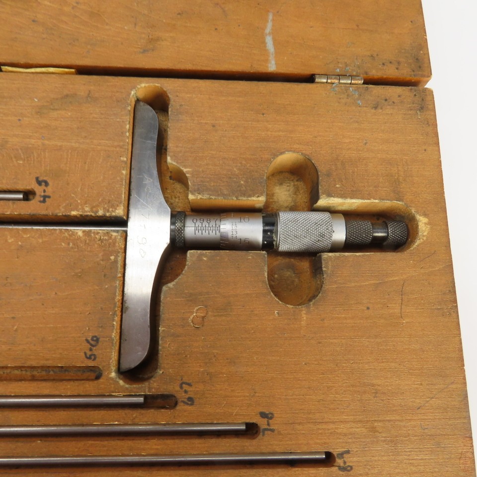 Starrett Depth Micrometer Set 1"-9" W/Wooden Box