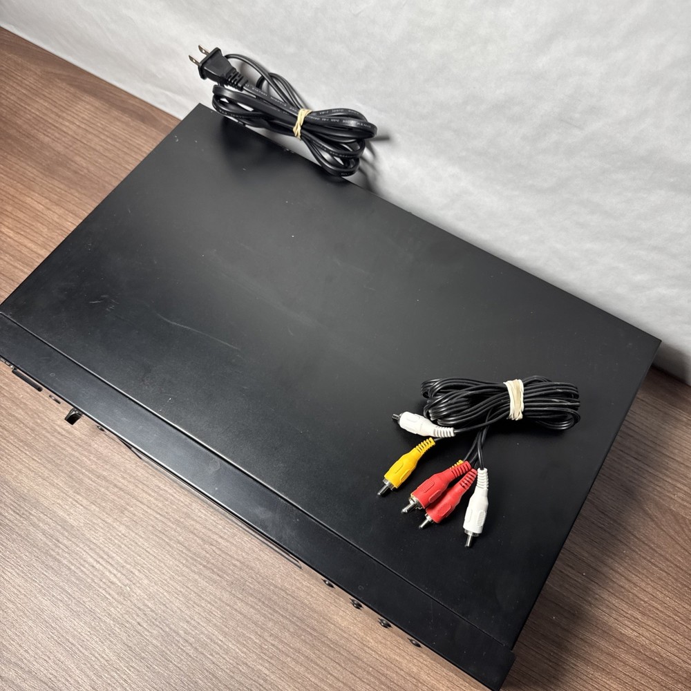 TEAC CD-P650 CD Player Black USB Input RCA Optical Outputs Headphone Jack