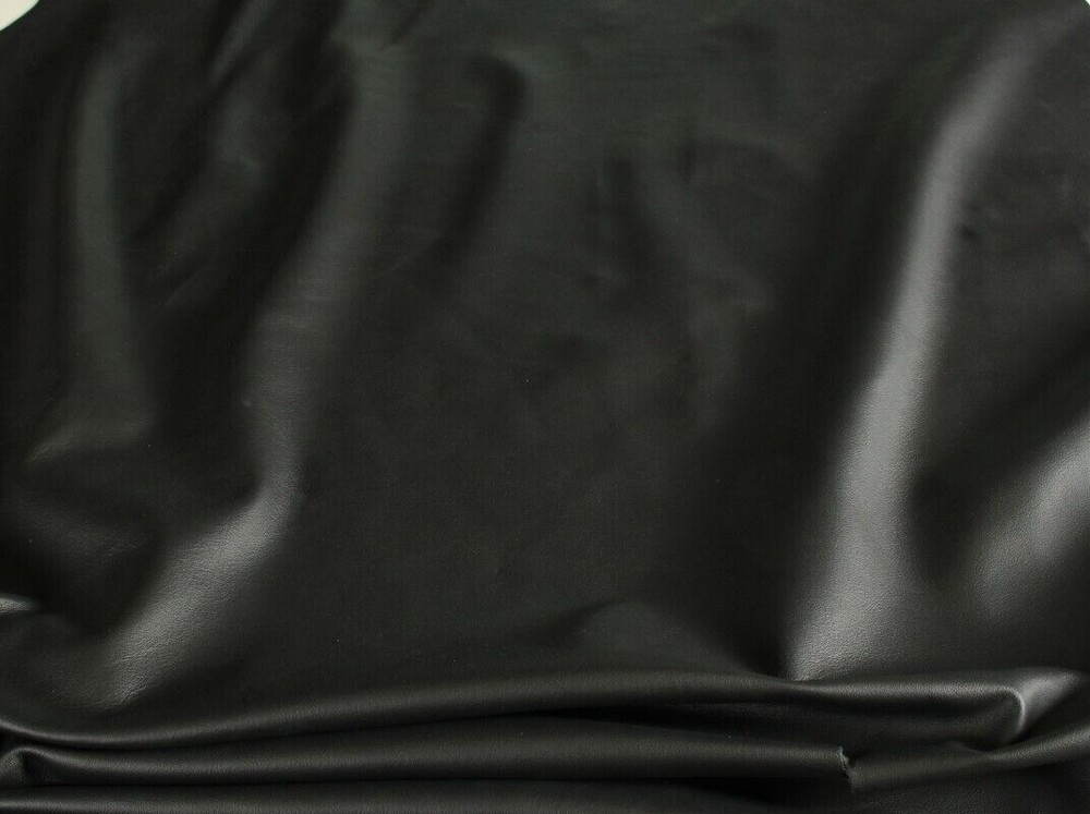 BEAUTIFUL BLACK LEATHER SMOOTH GRAIN ZE 25