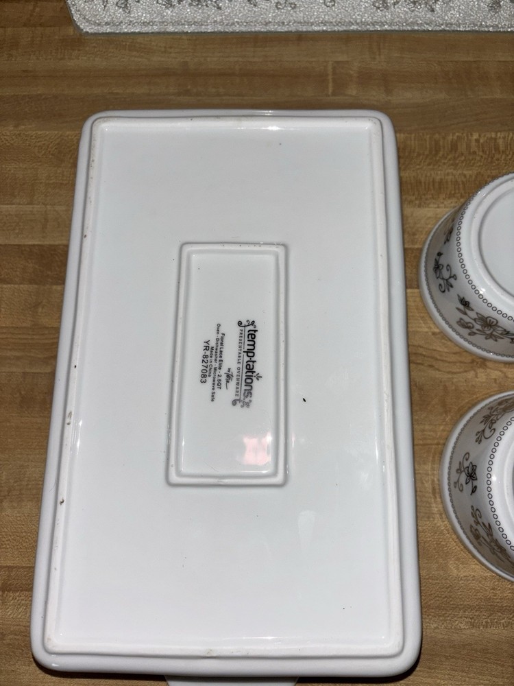 TEMPTATIONS Ceramic Bakeware Set, Rectangular Dish & Ramekins, White Black